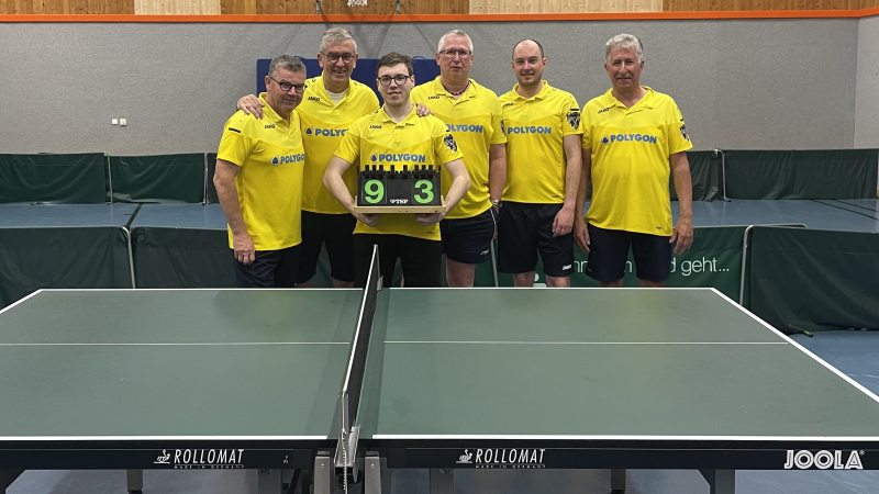 Die zweite Mannschaft des TTC Wenden schafft den Klassenerhalt (v. l.): Toni Menne, Laszlo Peisz, Jan Buchsteiner, Georg Klein, Michel Hausmann, Helmut Liebreich. Es fehlen Eckhardt Henning und Otmar Bieke.